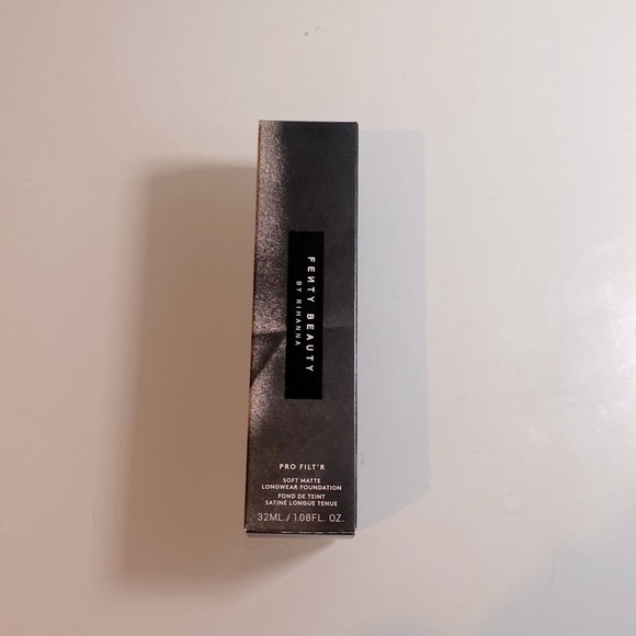Fenty Beauty Pro Filtr Soft Matte Longwear Foundation Shade 110